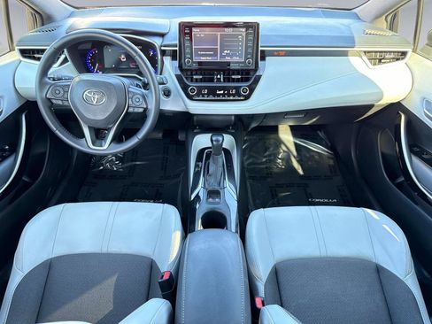 Used 2020 Toyota Corolla XSE image 16