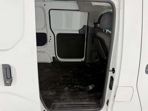 Used 2015 Nissan NV200 S image 26