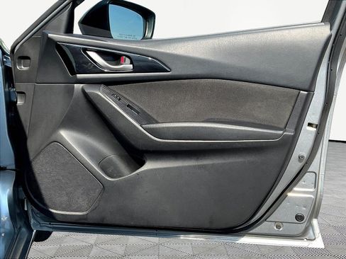 Used 2014 MAZDA MAZDA3 i Touring FWD image 25
