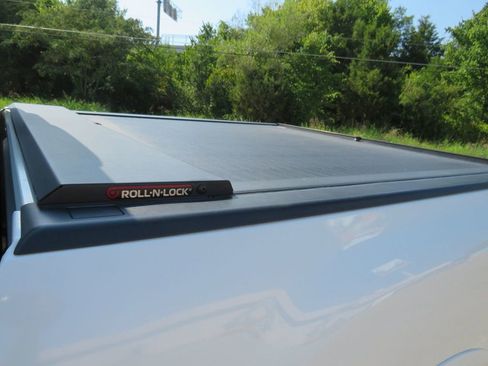 Used 2017 Nissan Titan Platinum Reserve image 15