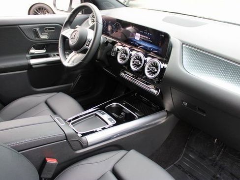 Used 2024 Mercedes-Benz GLA 250 image 12