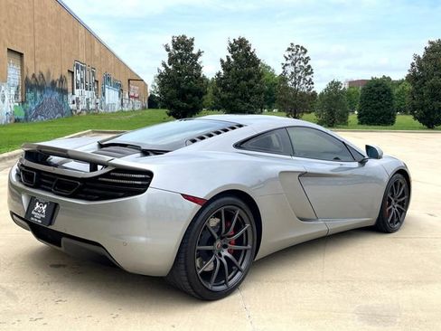 Used 2012 McLaren MP4-12C Base image 30