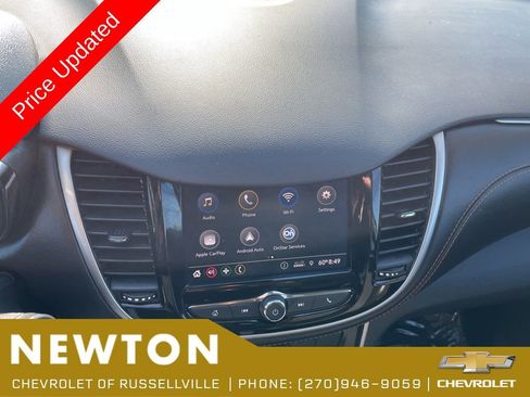Used 2022 Chevrolet Trax LT AWD/4WD image 10