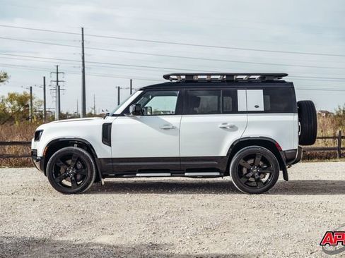 Used 2022 Land Rover Defender 110 X-Dynamic HSE image 10