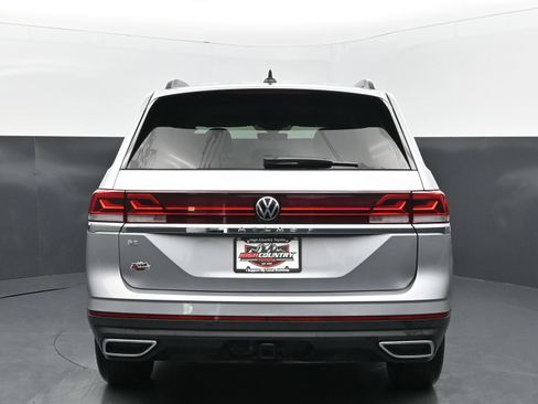Used 2026 Volkswagen Atlas SE FWD image 5