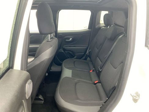 Used 2022 Jeep Renegade Altitude w/ Sun/Sound Group AWD/4WD image 26
