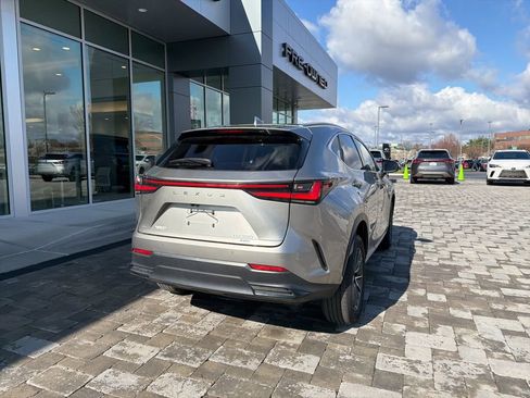 Used 2023 Lexus NX 350 AWD image 7