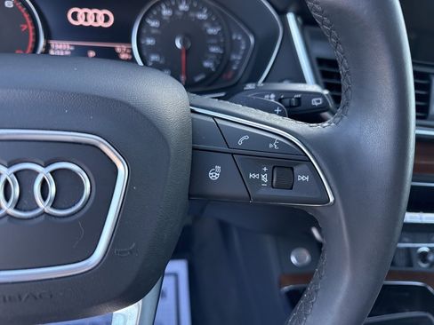 Used 2024 Audi Q5 2.0T Premium image 22