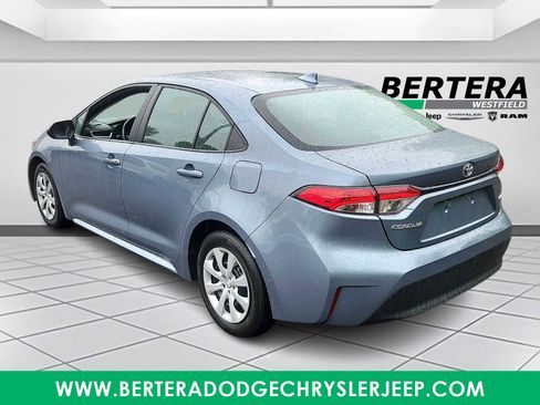 Used 2024 Toyota Corolla LE FWD image 4