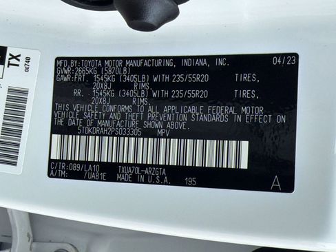 Used 2023 Toyota Highlander Platinum FWD image 19