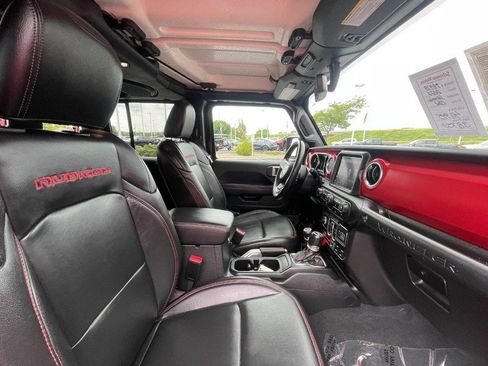Used 2022 Jeep Wrangler Unlimited Rubicon w/ Cold Weather Group AWD/4WD image 8