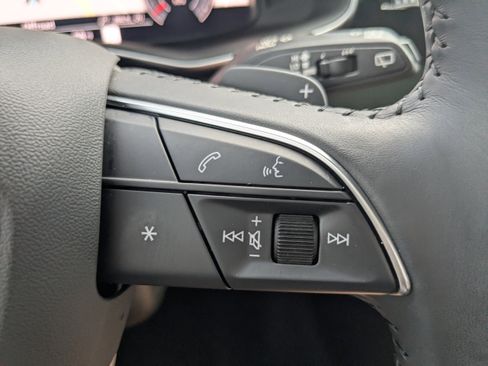 Used 2020 Audi Q7 3.0T Prestige image 32