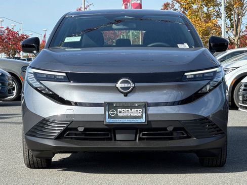 New 2026 Nissan Leaf w/ Illuminated Package image 6