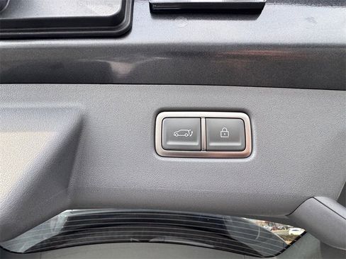 New 2026 Kia EV9 Wind image 8