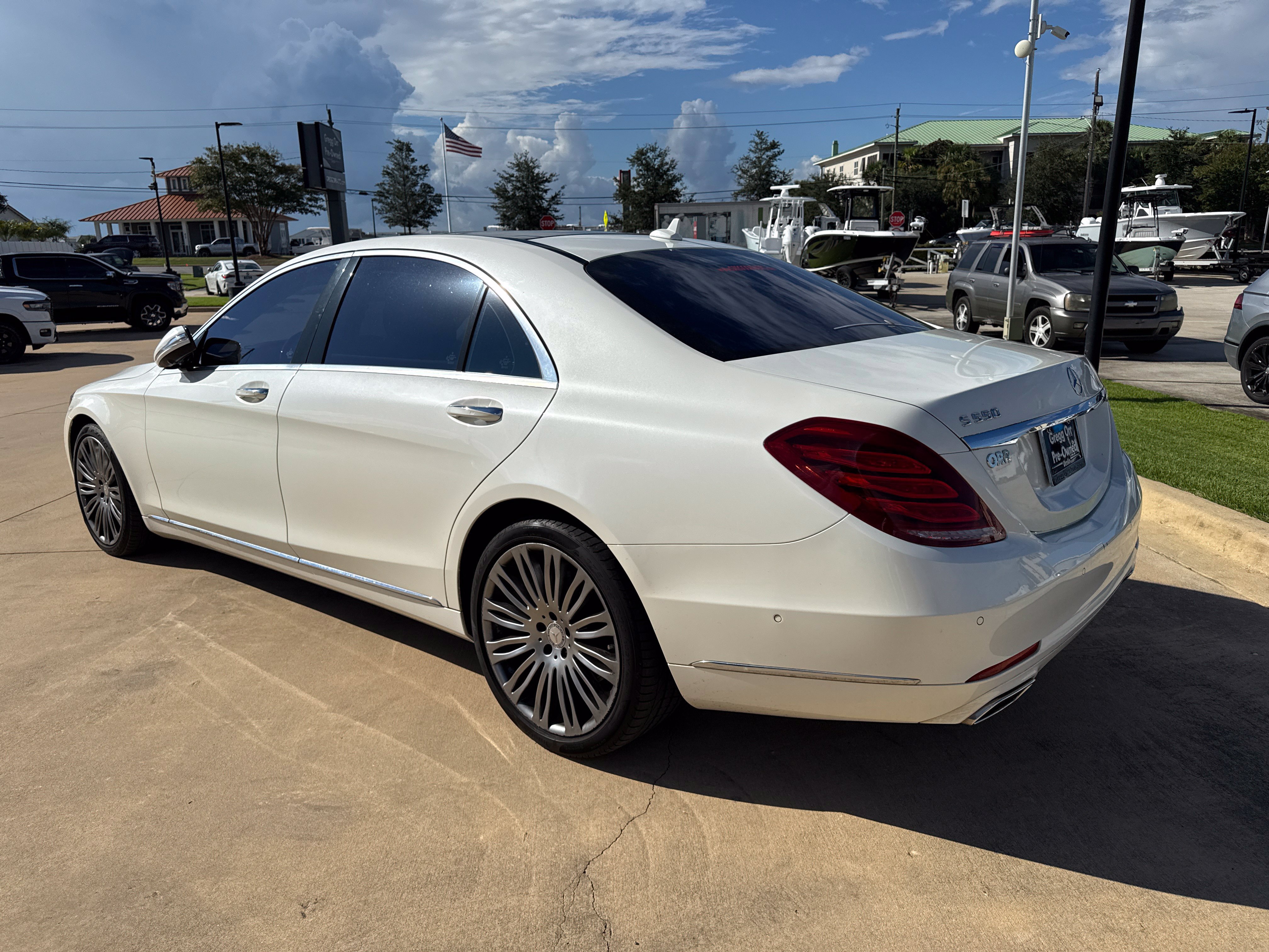 Used 2015 Mercedes-Benz S 550 Sedan image 4