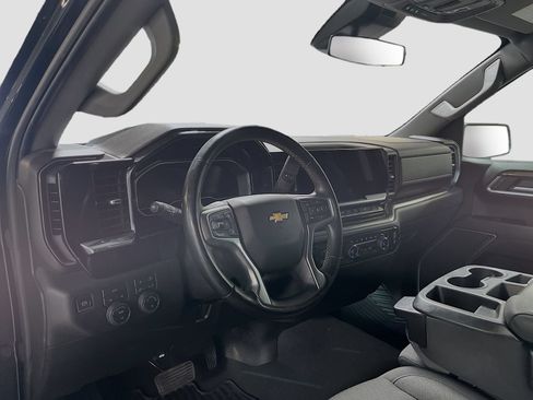 Used 2025 Chevrolet Silverado 1500 LT w/ Safety Package AWD/4WD image 9