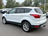Used 2019 Ford Escape SE image 2