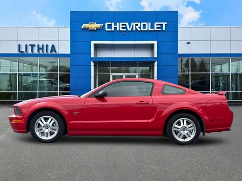 Used 2007 Ford Mustang GT RWD image 5