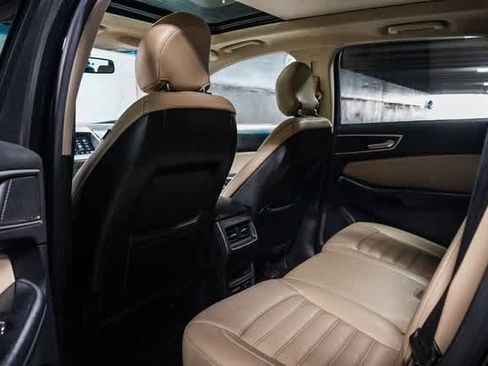 Used 2016 Ford Edge SEL w/ Equipment Group 201A image 19
