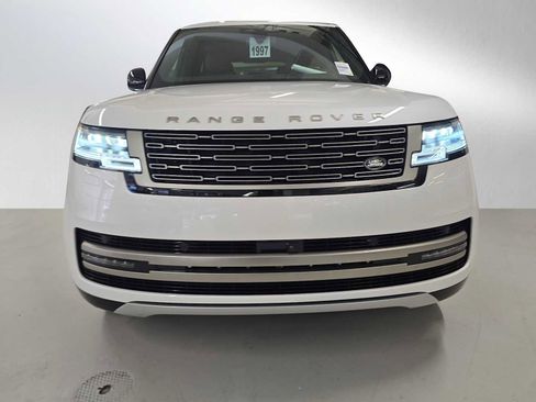 New 2025 Land Rover Range Rover SE image 8