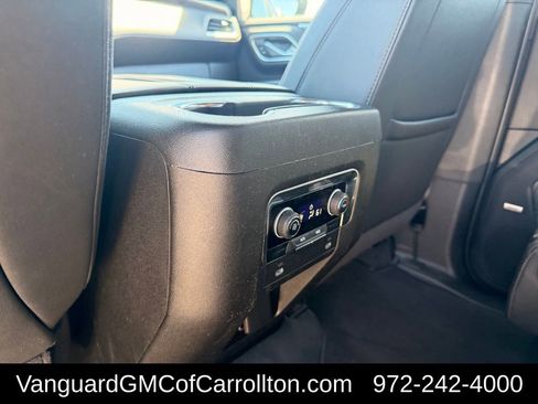 Used 2024 Chevrolet Suburban LT RWD image 25