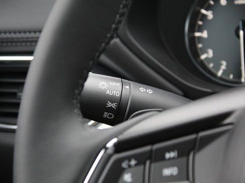 New 2025 MAZDA CX-5 Signature image 18