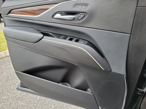 Used 2024 Cadillac Escalade ESV Luxury w/ LPO, Floor Liner Package image 22