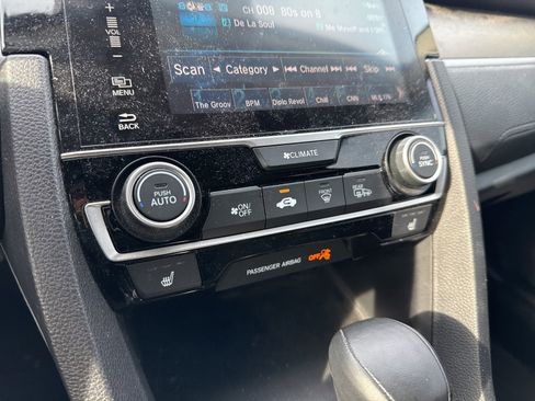 Used 2018 Honda Civic EX-T image 19