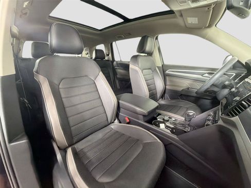 Used 2022 Volkswagen Atlas SEL Premium AWD/4WD image 30
