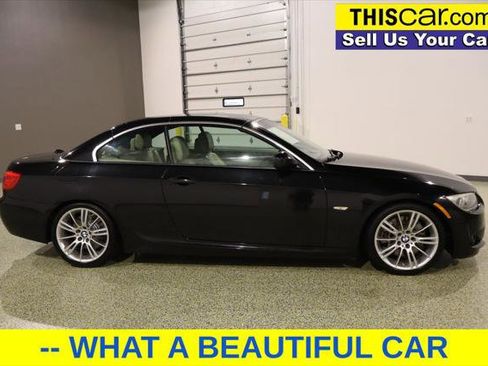 Used 2011 BMW 335i Convertible image 8