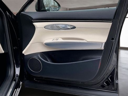 Used 2023 Genesis GV70 2.5T Select w/ Select Package image 26