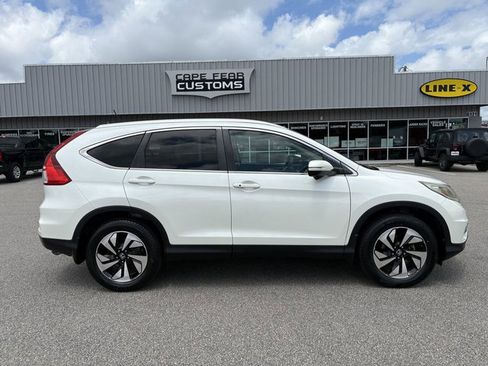 Used 2015 Honda CR-V Touring image 2