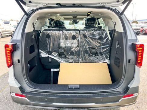 New 2026 Kia Carnival SX Prestige FWD image 11