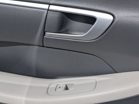 Used 2025 Hyundai Sonata SEL FWD image 26