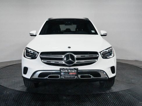 Used 2022 Mercedes-Benz GLC 300 4MATIC w/ Multimedia Package Lite image 2