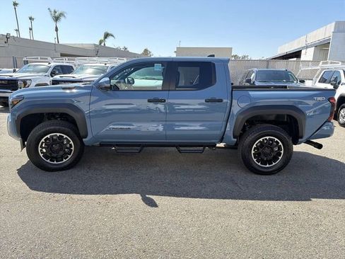 Used 2026 Toyota Tacoma TRD Off-Road w/ TRD Off Road Upgrade Package AWD/4WD image 7
