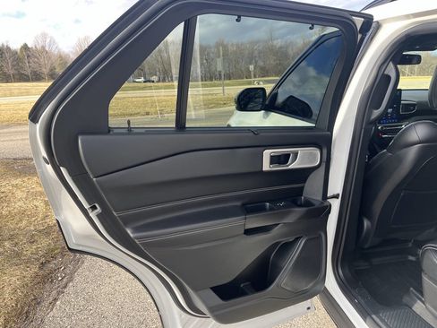 Used 2020 Ford Explorer ST w/ Premium Technology Package image 20