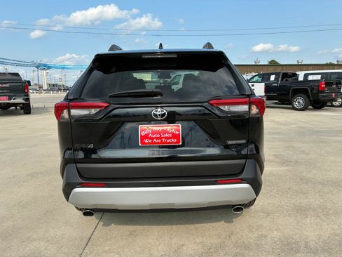 Used 2024 Toyota RAV4 Adventure AWD/4WD image 6