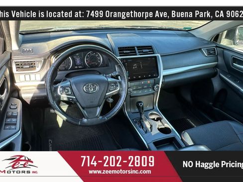 Used 2017 Toyota Camry SE FWD image 18