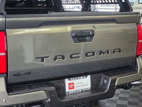 Used 2024 Toyota Tacoma TRD Off-Road w/ TRD Off Road Premium Package image 12