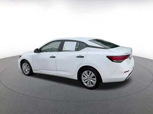 Used 2025 Nissan Sentra S FWD image 10