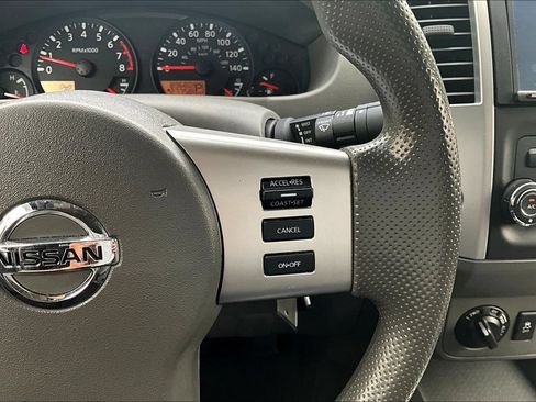 Used 2019 Nissan Frontier SV AWD/4WD image 13
