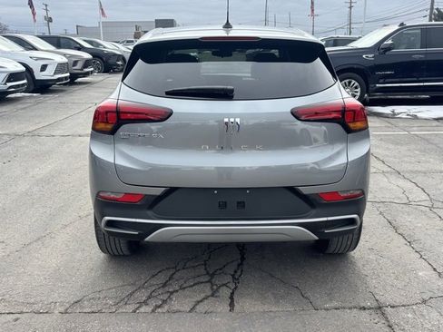 Certified 2024 Buick Encore GX Preferred w/ Comfort Package image 6