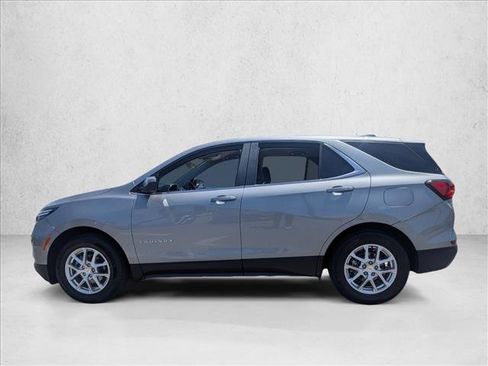 Used 2023 Chevrolet Equinox LT FWD image 9
