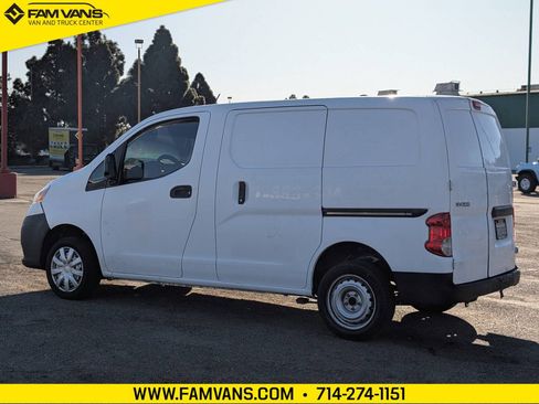 Used 2015 Nissan NV200 S image 5