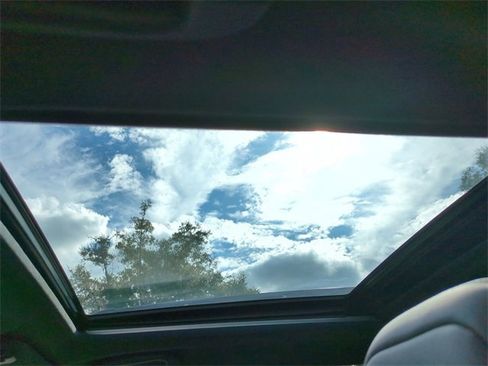 Used 2025 Subaru Forester Limited w/ Popular Package #2 image 20