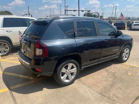 Used 2015 Jeep Compass High Altitude FWD image 6