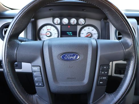 Used 2010 Ford F150 Raptor image 14