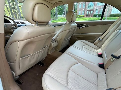 Used 2007 Mercedes-Benz E 350 Sedan w/ Premium Pkg 1 image 14
