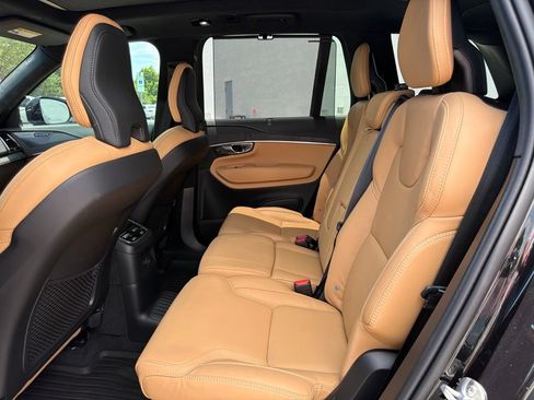 Used 2024 Volvo XC90 T8 Ultimate w/ Lounge Package AWD/4WD image 15